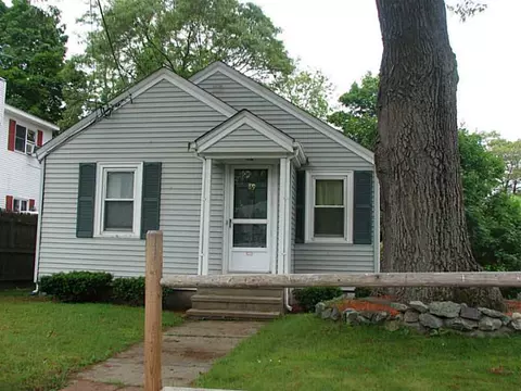 89 Prospect St, Warwick, RI 02886 photo 1