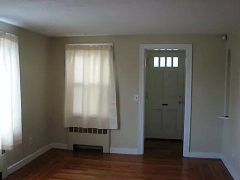89 Prospect St, Warwick, RI 02886 photo 8