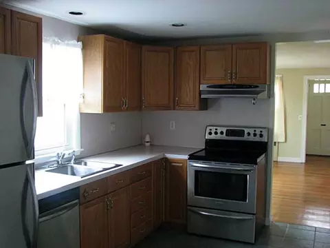 89 Prospect St, Warwick, RI 02886 photo 5