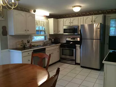 6 Blue Stone Dr, Woonsocket, RI 02895 photo 7