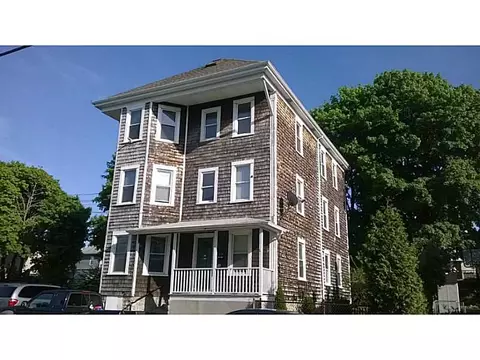 35 Alpine Ave, Fairhaven, MA 02719 photo 1
