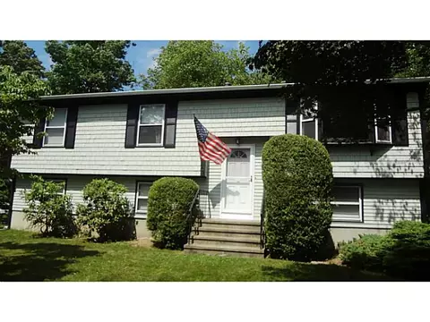 7 Ormand Dr, Barrington, RI 02806 photo 1