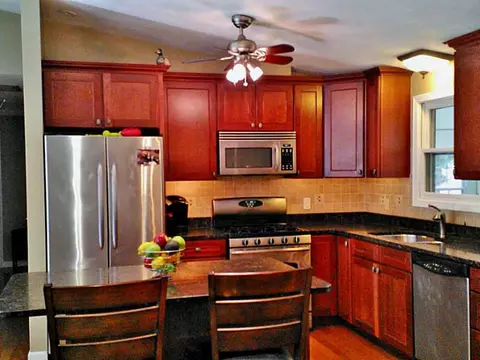 7 Ormand Dr, Barrington, RI 02806 photo 3