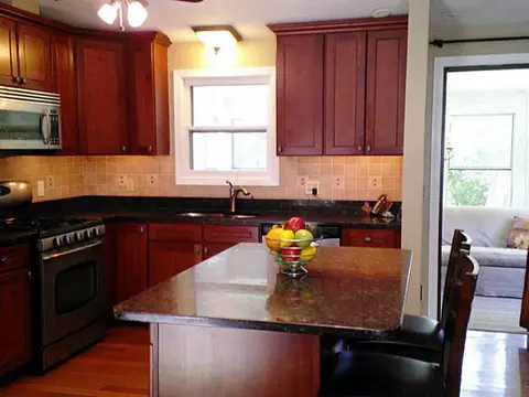 7 Ormand Dr, Barrington, RI 02806 photo 4