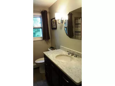7 Ormand Dr, Barrington, RI 02806 photo 6