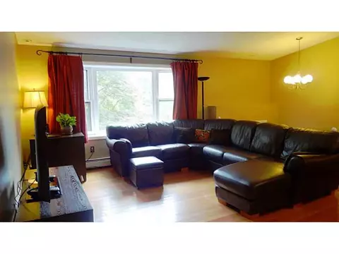 7 Ormand Dr, Barrington, RI 02806 photo 8