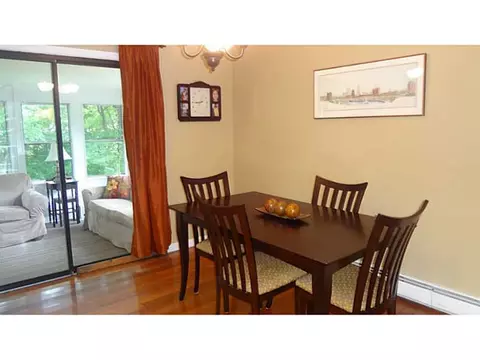 7 Ormand Dr, Barrington, RI 02806 photo 5