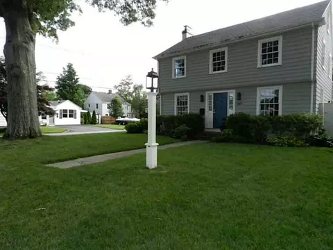 145 Spring Green Rd, Warwick, RI 02888 photo 1