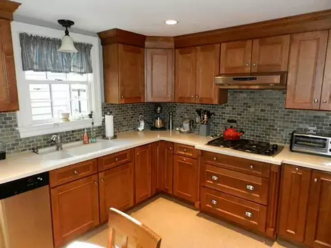145 Spring Green Rd, Warwick, RI 02888 photo 9