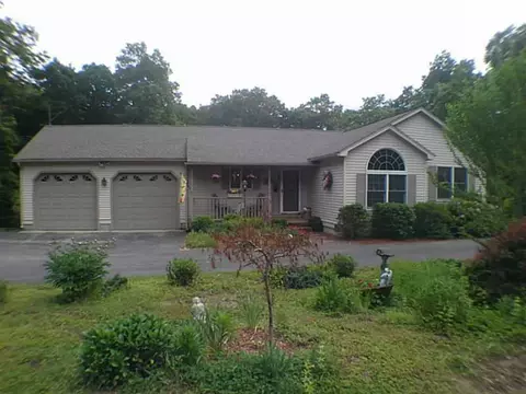5686 Flat River Rd, Coventry, RI 02827 photo 1