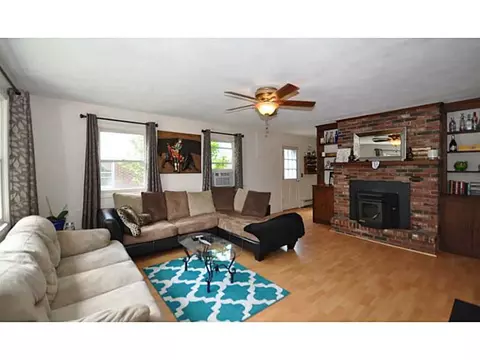 46 Bellevue Ave, Westerly, RI 02891 photo 5