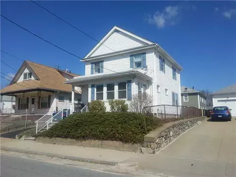 156 Carnation St, Woonsocket, RI 02895 photo 1
