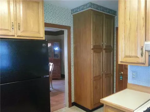 156 Carnation St, Woonsocket, RI 02895 photo 7