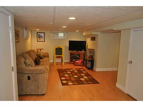 76 Cavalcade Blvd, Warwick, RI 02889 photo 15