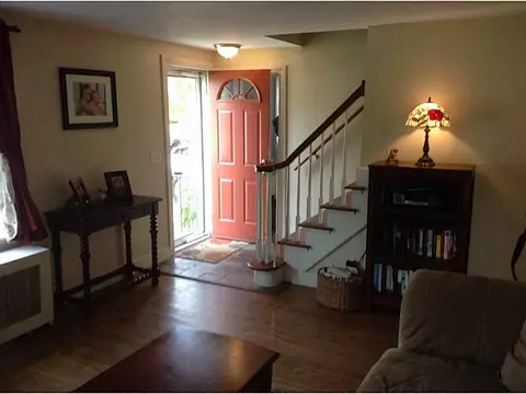 76 Cavalcade Blvd, Warwick, RI 02889 photo 16