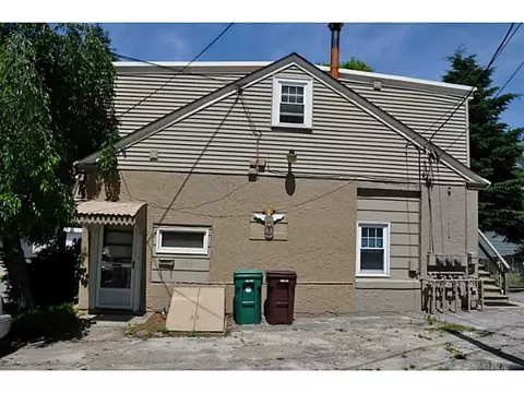 187 Orchard St, Woonsocket, RI 02895 photo 2