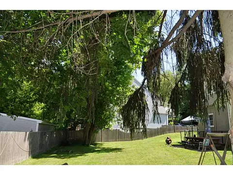 187 Orchard St, Woonsocket, RI 02895 photo 8