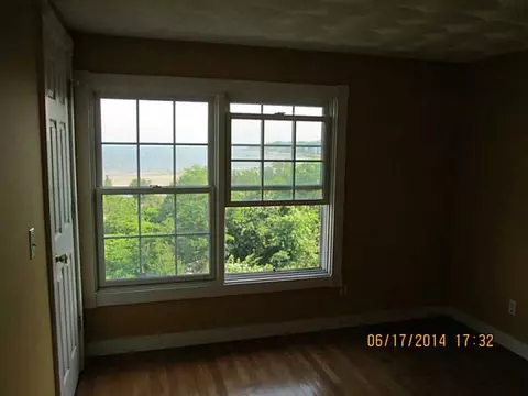 69 Spadina Ave, Warwick, RI 02889 photo 10