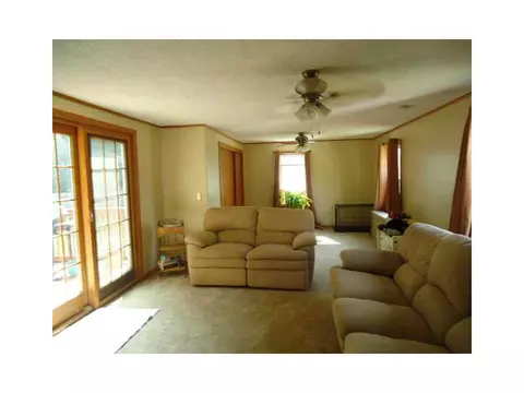 12 Dexter St, Coventry, RI 02816 photo 9