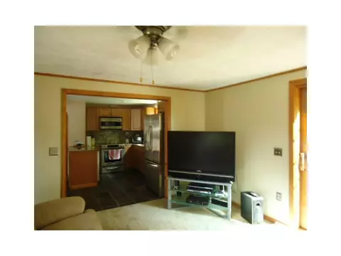 12 Dexter St, Coventry, RI 02816 photo 6