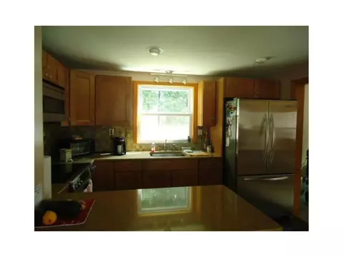 12 Dexter St, Coventry, RI 02816 photo 3