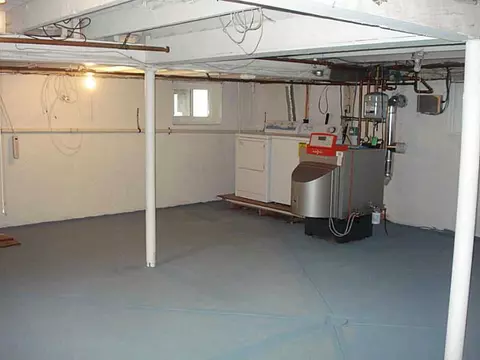 113 E Shore Dr, Coventry, RI 02816 photo 2