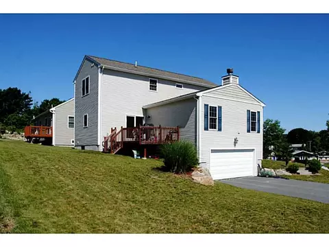 2 Tailwinds Ln, Westerly, RI 02891 photo 4