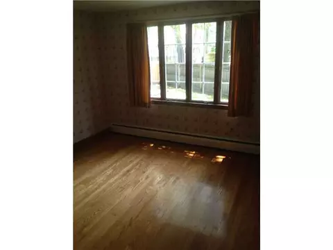 70 Coldbrook Rd, Warwick, RI 02888 photo 14