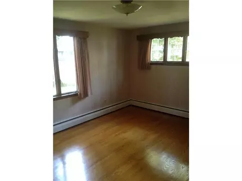 70 Coldbrook Rd, Warwick, RI 02888 photo 15