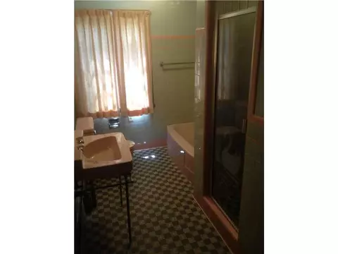 70 Coldbrook Rd, Warwick, RI 02888 photo 12