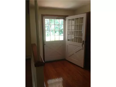 70 Coldbrook Rd, Warwick, RI 02888 photo 11