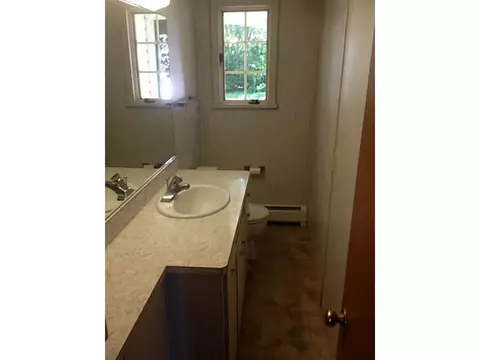 70 Coldbrook Rd, Warwick, RI 02888 photo 19