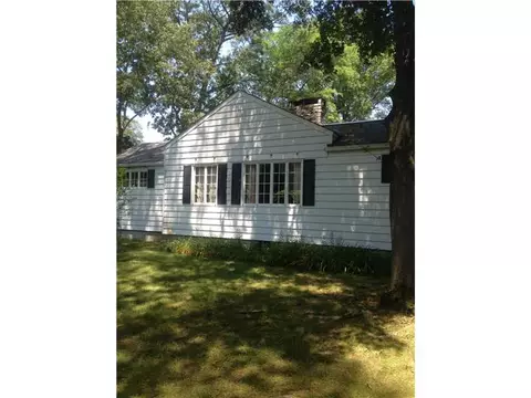 70 Coldbrook Rd, Warwick, RI 02888 photo 5
