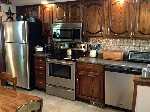 874 Elm St, Woonsocket, RI 02895 photo 3