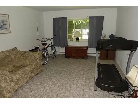 446 Franklin Rd, Coventry, RI 02816 photo 6
