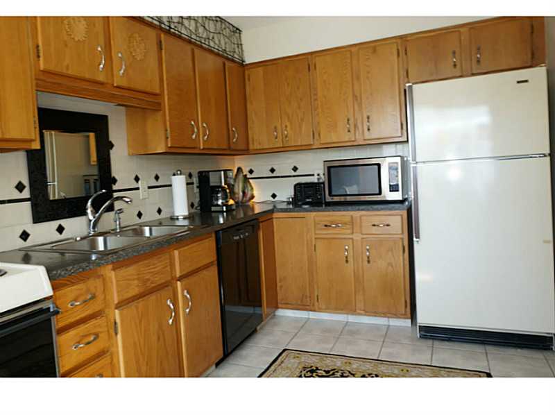 313 Chatham Cir, Warwick, RI 02886 photo 5
