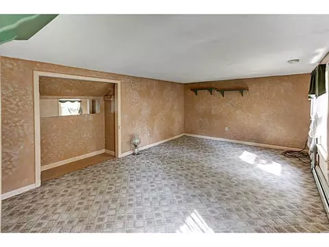 34 Maple Leaf Rd, Glendale, RI 02826 photo 12
