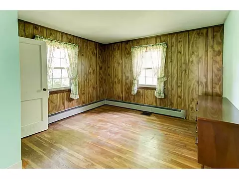 34 Maple Leaf Rd, Glendale, RI 02826 photo 8