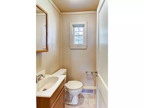 34 Maple Leaf Rd, Glendale, RI 02826 photo 11