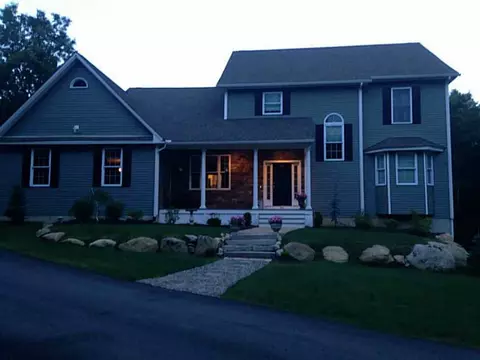 77 Kings Crossing Rd, Exeter, RI 02822 photo 1