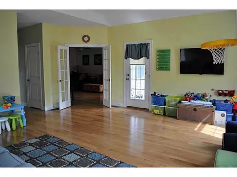 77 Kings Crossing Rd, Exeter, RI 02822 photo 11