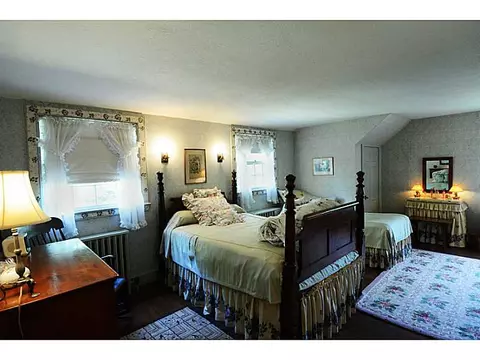 89 Beach St, Westerly, RI 02891 photo 22