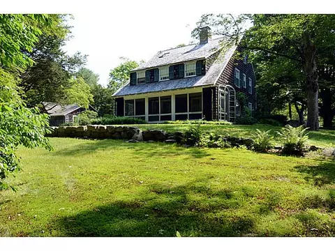 89 Beach St, Westerly, RI 02891 photo 3