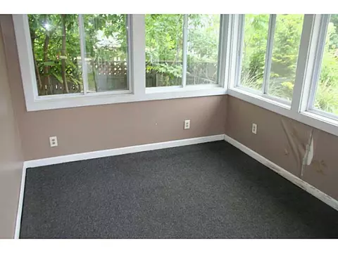 100 Olo St, Woonsocket, RI 02895 photo 4