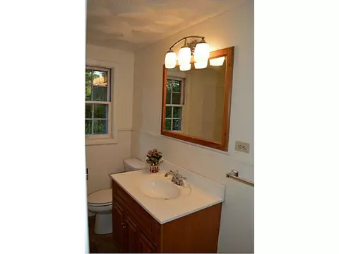 10 Haley Rd, Warwick, RI 02889 photo 9