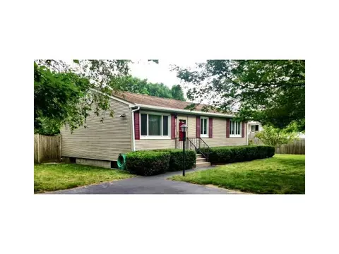 101 Elite Dr, Warwick, RI 02889 photo 1