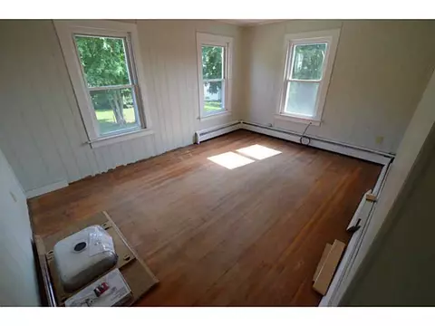 5 James St, Westerly, RI 02891 photo 5