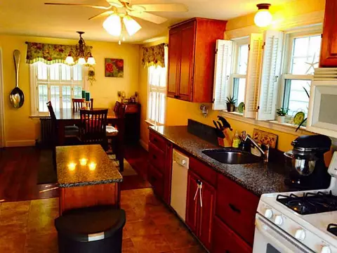 65 Chapmans Ave, Warwick, RI 02886 photo 10