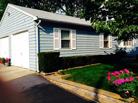 65 Chapmans Ave, Warwick, RI 02886 photo 4