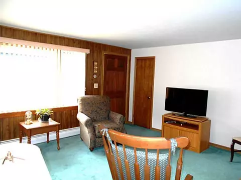 182 Getchell Ave, Woonsocket, RI 02895 photo 6